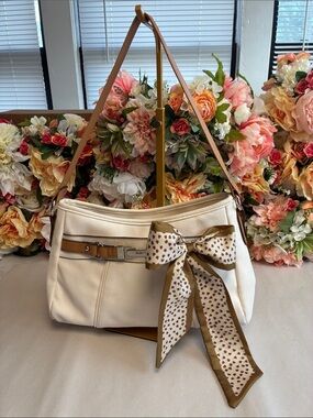 Rosetti White Tan Shoulder Bag Hobo Purse Silver Hardware